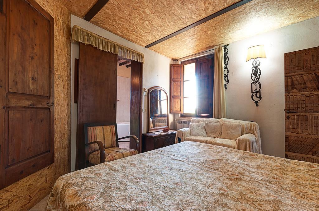 Appartamenti Alcantara E Damasco Abbadia di Montepulciano Oda fotoğraf