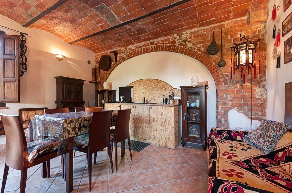 Appartamenti Alcantara E Damasco Abbadia di Montepulciano Oda fotoğraf